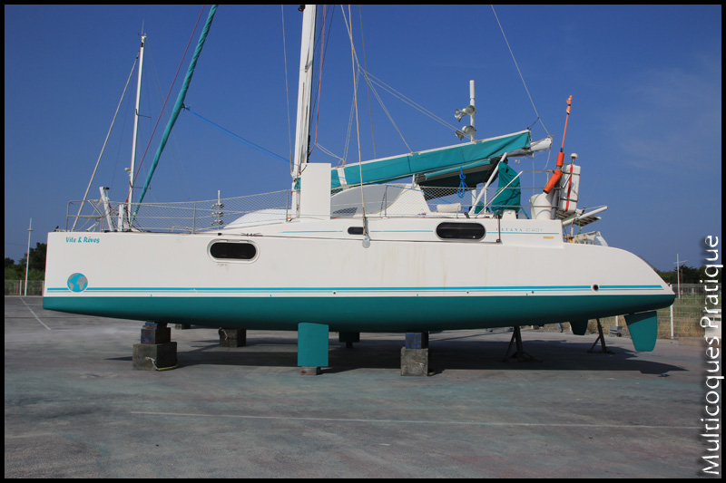 Catana aux lignes classiques